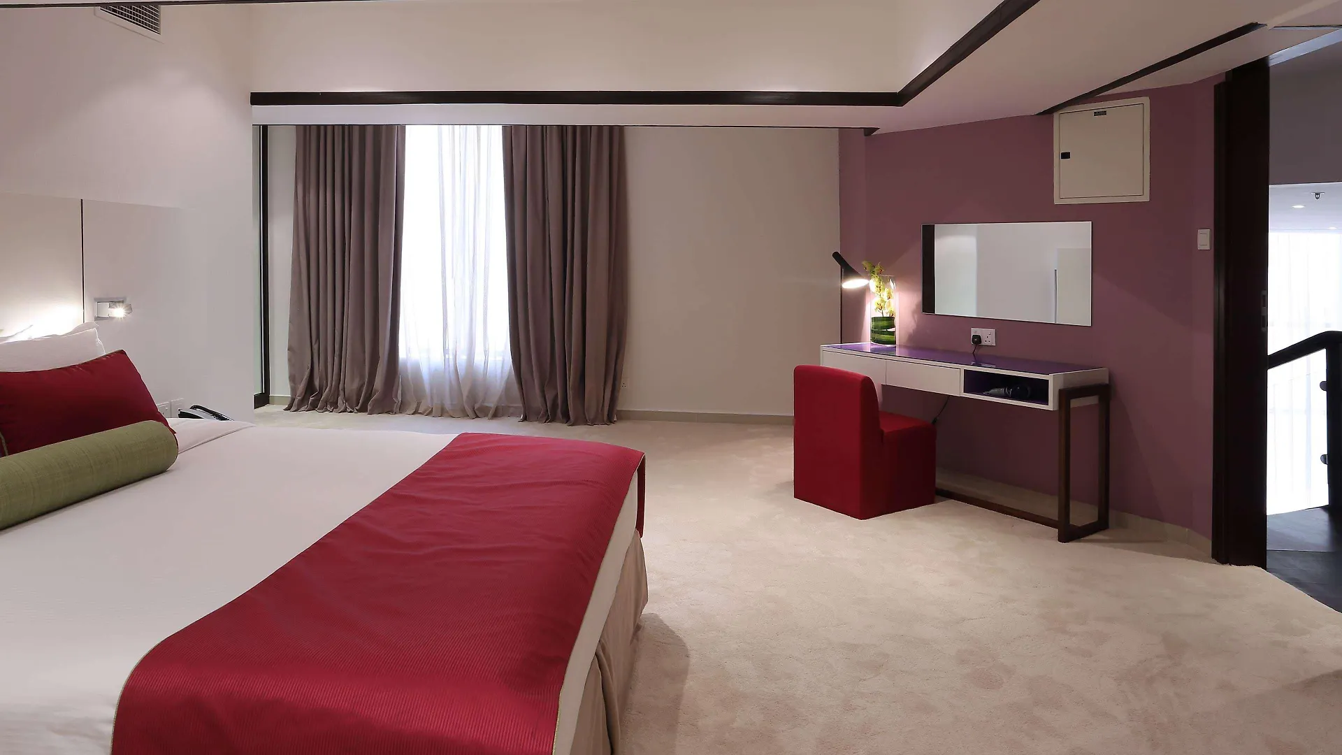 Ramada Hotel, Suites And Apartments By Wyndham Dubai Jbr 4*,  United Arab Emirates